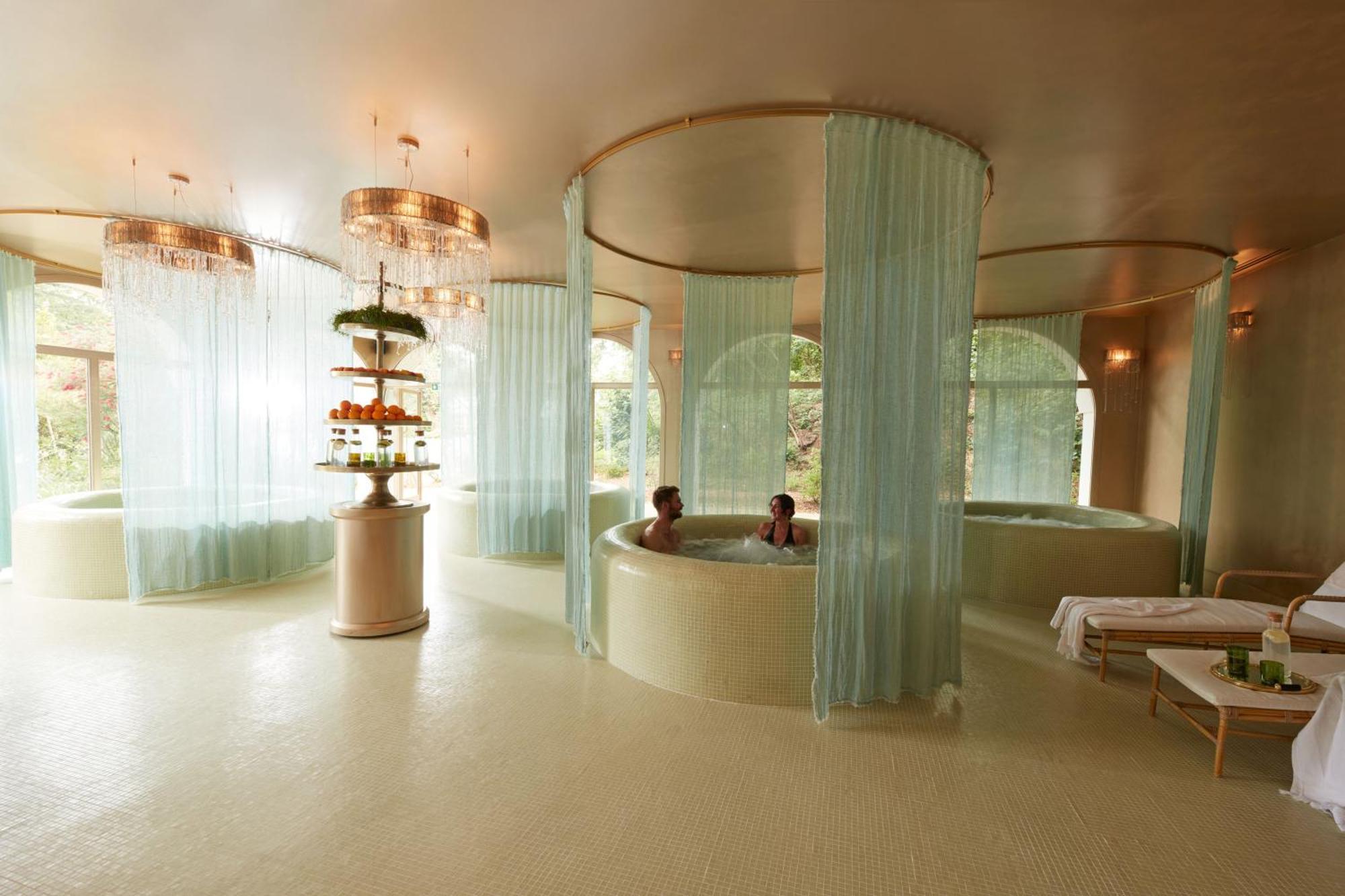 Brindos, Lac & Chateau - Relais & Chateaux - Anglet Biarritz Exterior photo